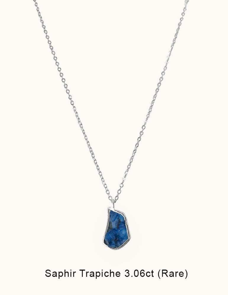 Collier en Saphir Bleu Naturel - Tranche Polie et Éclatante Colliers